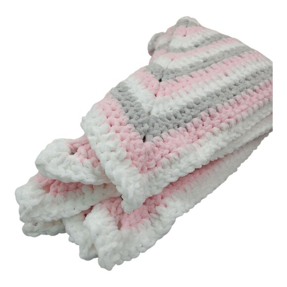 Star Shaped Crocheted Throw Blanket Soft Fluffy Hand Made Crochet Pink Gray - Picture 13 of 16